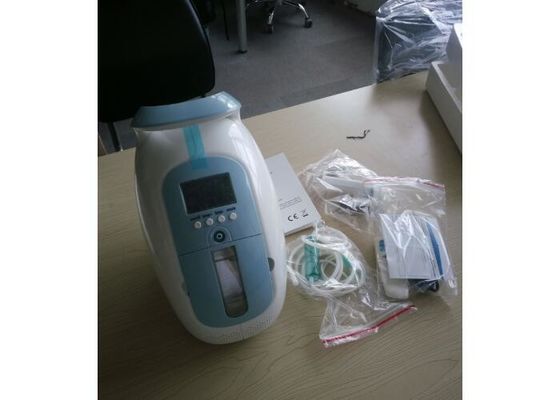 Evde Kullanım Oksijen Konsantratörü Araç Adaptörü ile Taşınabilir Oksijen Kaynağı 1 ~ 5L / Min Çalışma Gürültüsü ≤45dB