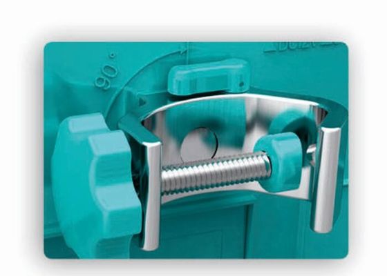 0.1 ~ 1200 ml / sa Mikro mod 0.1-99.9ml / saat ile 90 ° Döndürme Kutup Kelepçesi Mevcut Tıbbi İnfüzyon Pompası